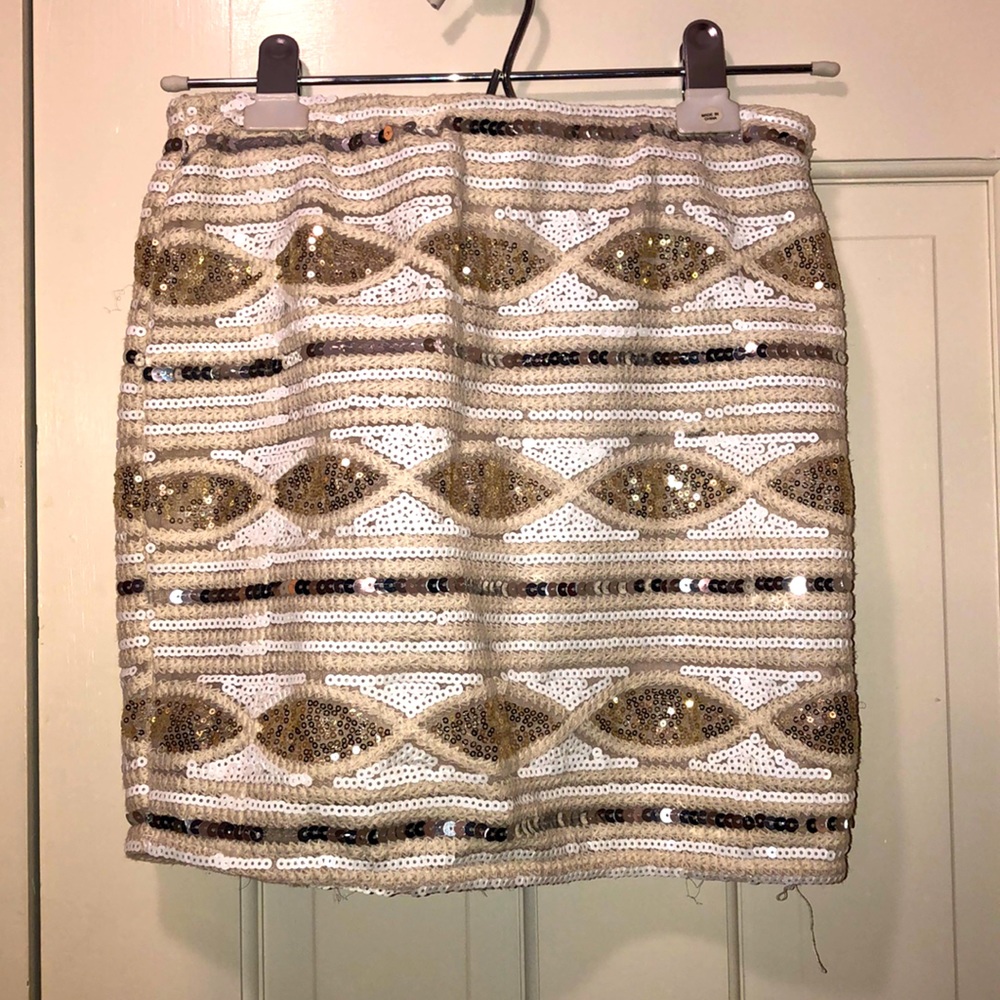 Sequined skirt!